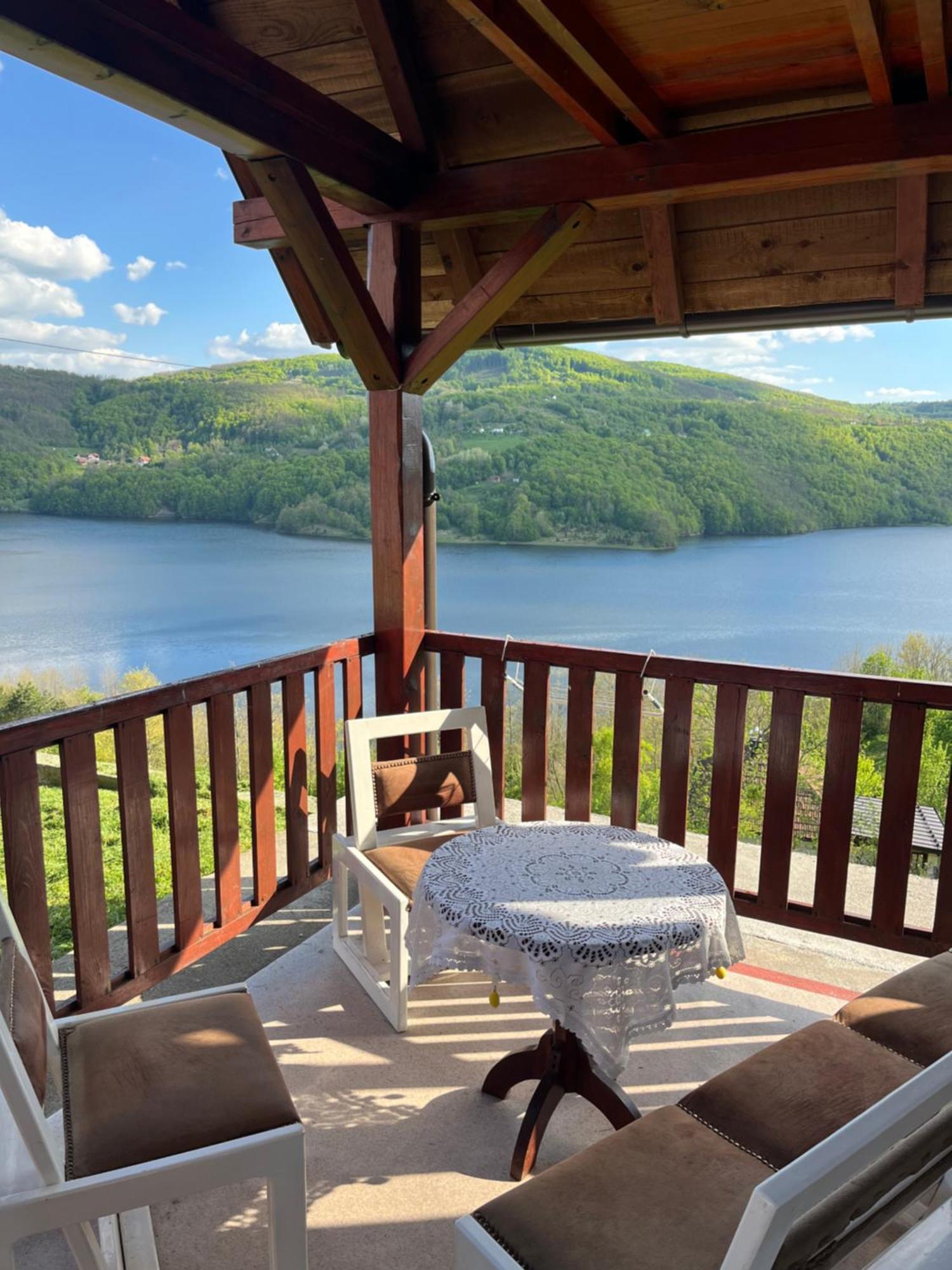 Apartman Jezero Vrutci Užice Dış mekan fotoğraf